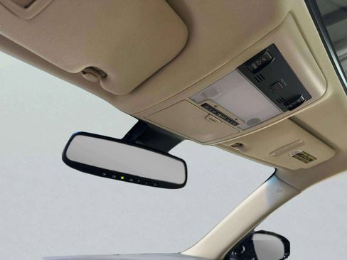 Used 2014 Lexus LS 460 image 30