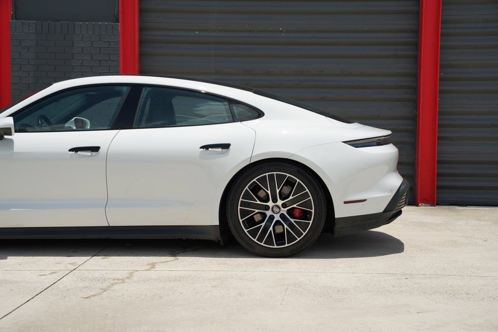 Used 2022 Porsche Taycan 4S AWD/4WD image 10
