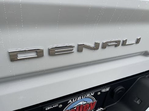 New 2026 GMC Sierra 3500 Denali w/ Denali Reserve Package image 33