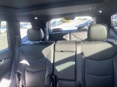 Certified 2023 Cadillac XT6 Premium Luxury image 4