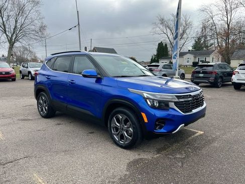 Used 2024 Kia Seltos S image 11