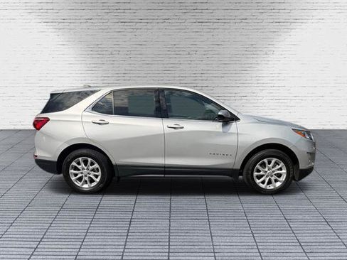 Used 2020 Chevrolet Equinox LT w/ Driver Convenience Package AWD/4WD image 6