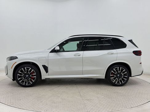 New 2026 BMW X5 xDrive50e w/ M Sport Package AWD/4WD image 2