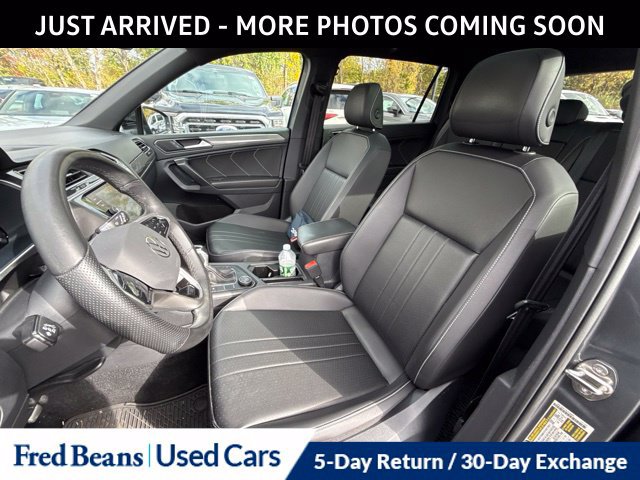 Used 2024 Volkswagen Tiguan SE R-Line AWD/4WD image 16