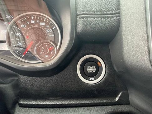 Used 2023 RAM 1500 Laramie AWD/4WD image 24