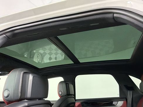 Certified 2026 Porsche Cayenne AWD/4WD image 25