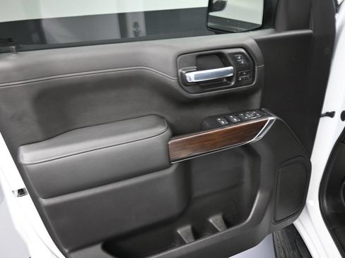 Used 2020 GMC Sierra 1500 SLT w/ SLT Premium Package AWD/4WD image 13