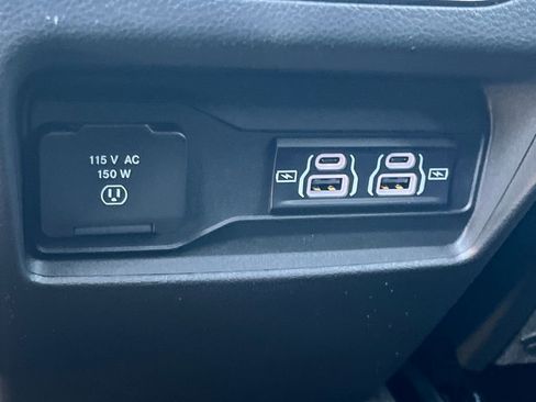 New 2025 Jeep Grand Cherokee Laredo image 28