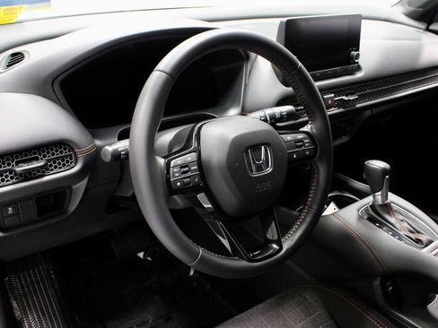 Used 2025 Honda HR-V Sport image 25