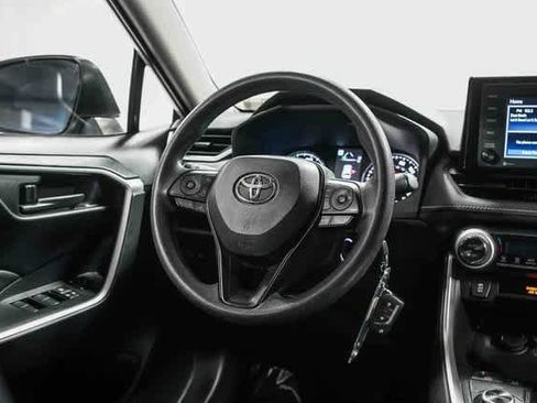 Certified 2022 Toyota RAV4 LE image 16