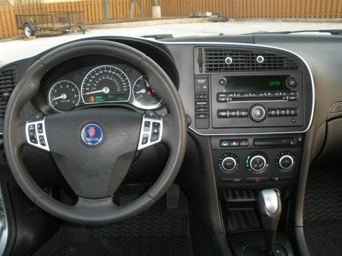 Used 2010 Saab 9-3 X image 26