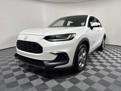 Used 2025 Honda HR-V LX