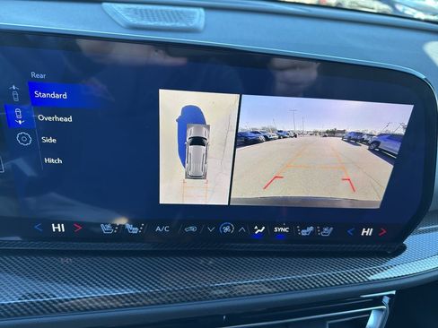 New 2026 Chevrolet Traverse High Country image 17