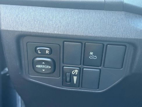 Used 2012 Toyota Prius Four image 21