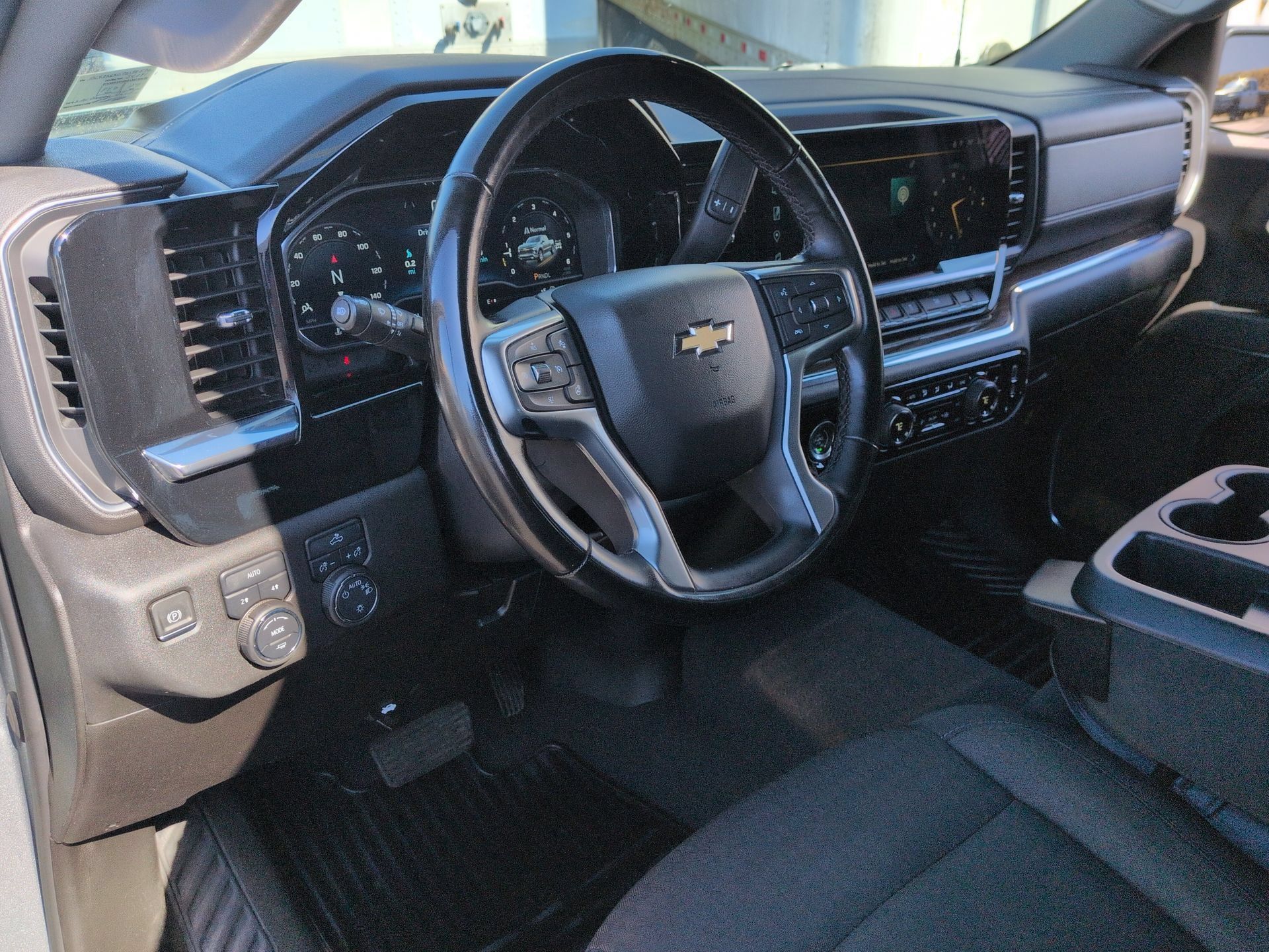 Certified 2023 Chevrolet Silverado 1500 LT AWD/4WD image 10