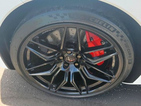 Used 2024 Chevrolet Corvette Z06 w/ Z07 Performance Package RWD image 36