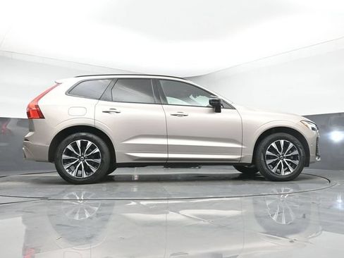 Used 2024 Volvo XC60 B5 Plus w/ Climate Package AWD/4WD image 17