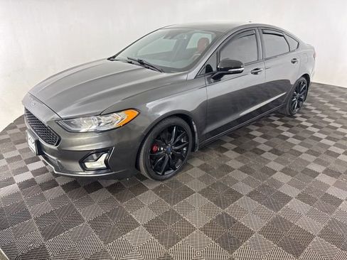 Used 2020 Ford Fusion SE FWD image 5