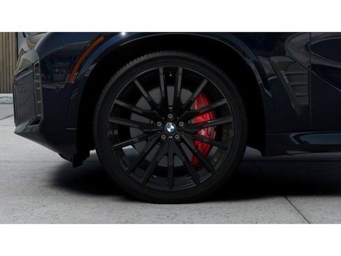 New 2026 BMW X5 xDrive40i w/ M Sport Package AWD/4WD image 7