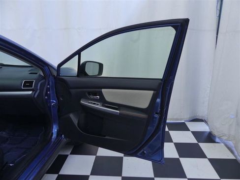 Used 2016 Subaru Crosstrek 2.0i Premium AWD/4WD image 22