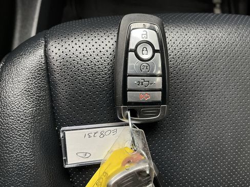 Used 2023 Ford F150 Lariat w/ Max Trailer Tow Package image 31