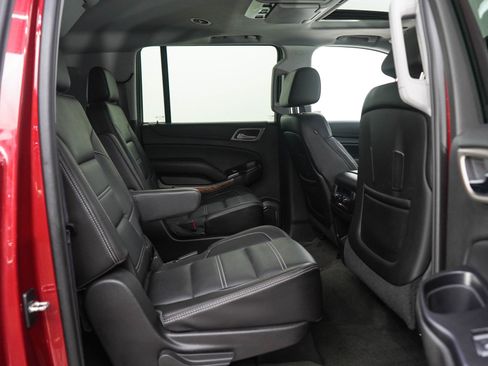 Used 2015 GMC Yukon XL Denali w/ Premium Package AWD/4WD image 12