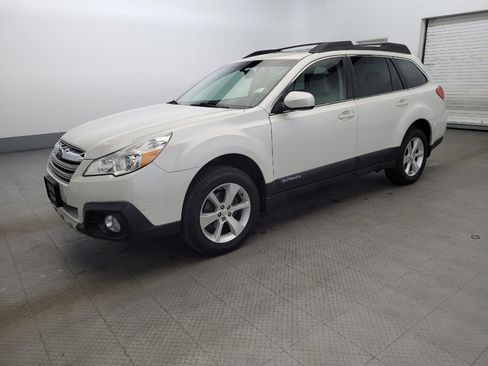 Used 2014 Subaru Outback 2.5i Limited w/ Moonroof Package image 2