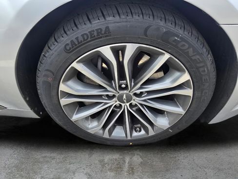 Used 2015 Hyundai Genesis 3.8 w/ Option Group 02 image 15