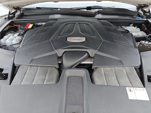 Used 2020 Porsche Cayenne AWD/4WD image 18