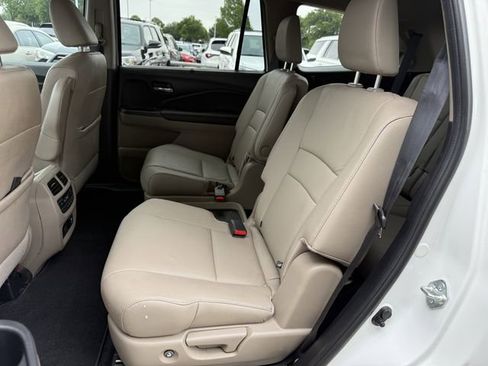Used 2022 Honda Pilot Touring image 27