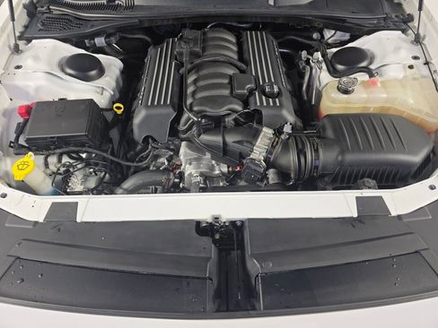 Used 2018 Dodge Challenger R/T Scat Pack w/ Driver Convenience Group image 11