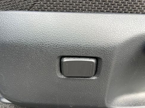 Used 2025 Toyota 4Runner TRD Off-Road image 23