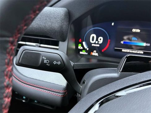 Used 2025 Ford Explorer ST-Line image 25