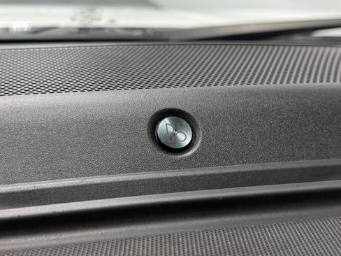 Used 2023 Ford F150 Lariat w/ Equipment Group 502A High image 30