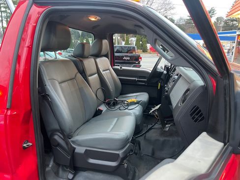 Used 2015 Ford F550 4x4 Regular Cab Super Duty image 13