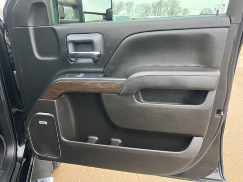 Used 2018 GMC Sierra 2500 Denali image 52