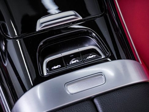 Used 2024 Mercedes-Benz CLE 450 4MATIC Cabriolet image 33