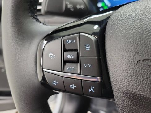 Used 2025 Ford Escape Platinum AWD/4WD image 23