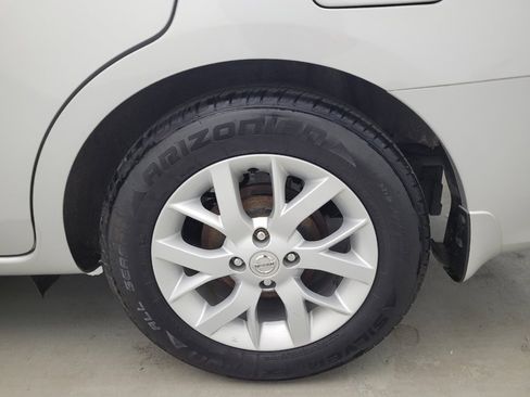 Used 2019 Nissan Versa SV w/ SV Special Edition Package FWD image 31