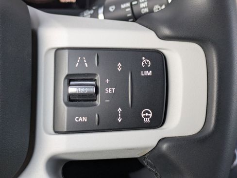 Used 2025 Land Rover Defender 110 S image 17