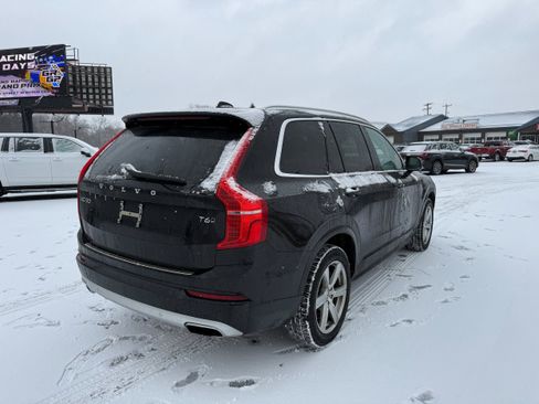 Used 2020 Volvo XC90 T6 Momentum image 9