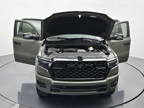 New 2026 RAM 1500 4x4 Crew Cab image 43