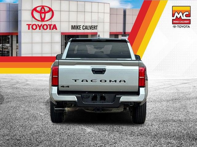 Certified 2025 Toyota Tacoma SR5 AWD/4WD image 4