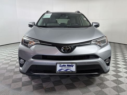 Used 2017 Toyota RAV4 Limited FWD image 6