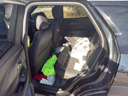 Used 2024 Chevrolet TrailBlazer ACTIV w/ Driver Confidence Package image 8