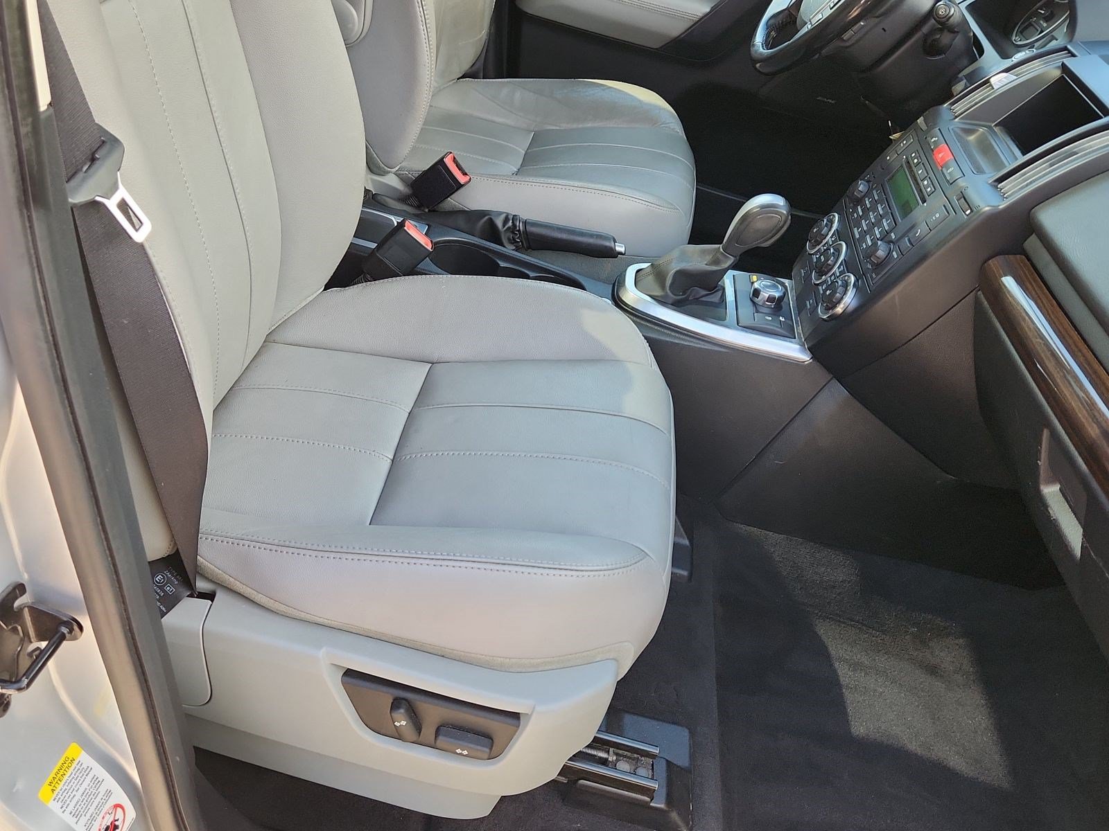 Used 2012 Land Rover LR2 HSE AWD/4WD image 19