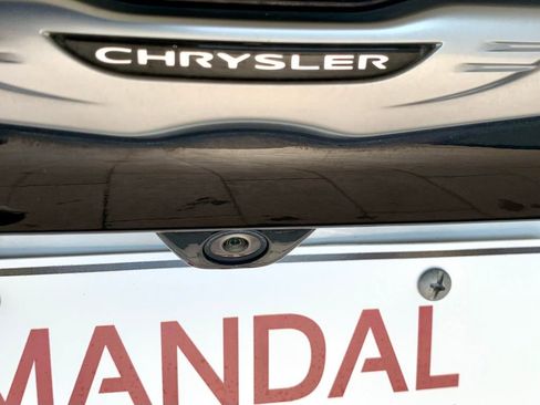 Used 2023 Chrysler Voyager LX FWD image 18