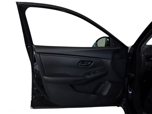 Used 2024 Nissan Sentra S w/ Lighting Package image 28