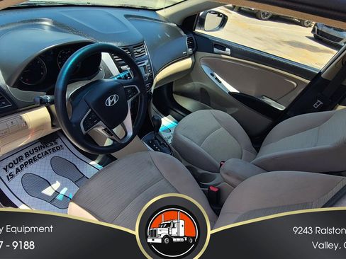 Used 2017 Hyundai Accent Value Edition FWD image 5