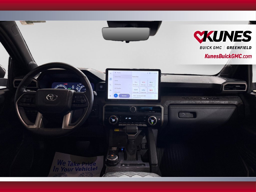 Used 2024 Toyota Tacoma Limited w/ Limited Package (LT) AWD/4WD image 24
